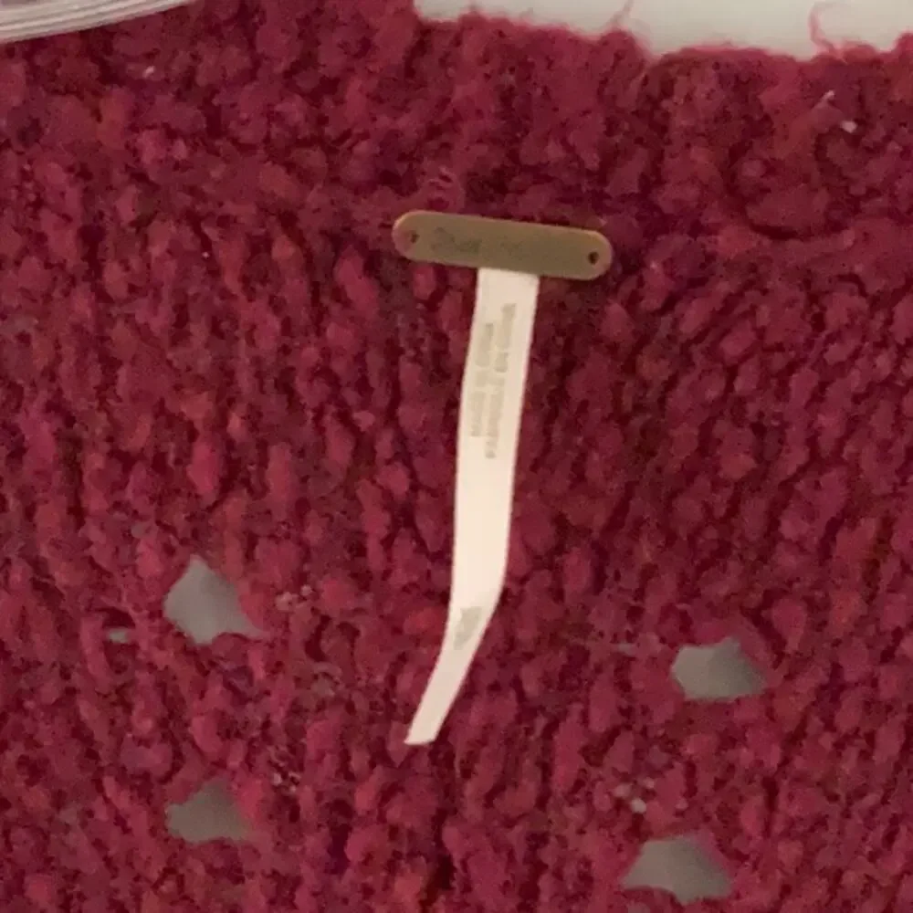 Free People Wool Blend Oversized Cardigan Size XS Burgundy Pockets - Picture 3 of 9